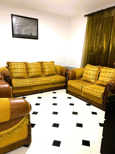 Jepet Shpi me Qera 1+1 ne 5 Maji,  400 €