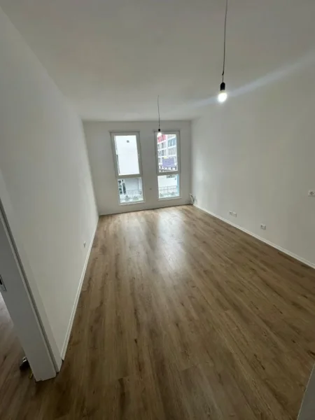 Tirane, jepet me qera apartament 1+1 Kati 2, 62 m² 400 € (UNIVERS CITY)