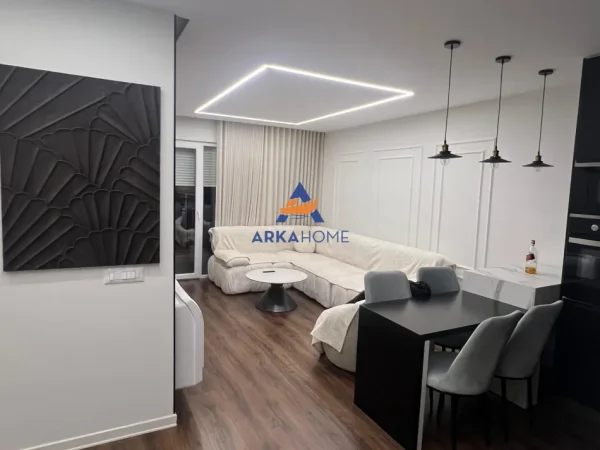Tirane, jepet me qera apartament 1+1+Ballkon Kati 1, 80 m² 519 € (5 MAJI)