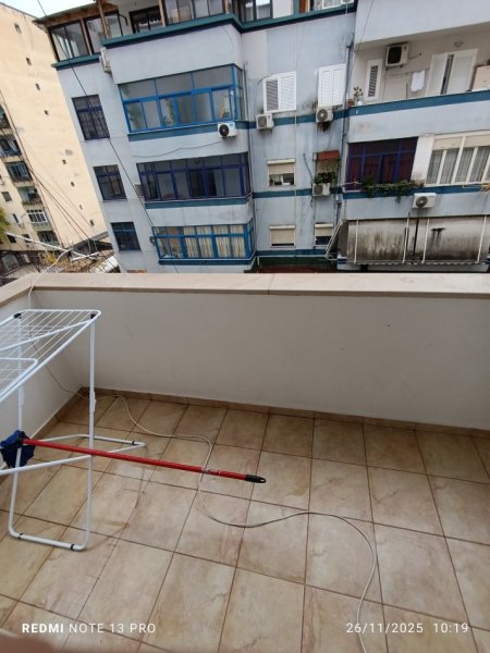 Tirane, jepet me qera apartament 2+1+Aneks+Ballkon Kati 5, 95 m² 600 € (Delijorgji)