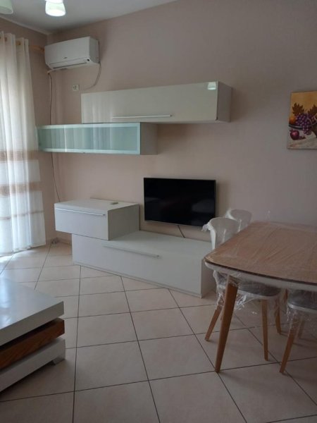 Tirane, jepet me qera apartament 2+1+Aneks+Ballkon Kati 5, 95 m² 600 € (Delijorgji)