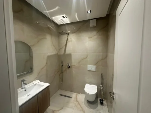 Tirane, jepet me qera apartament 2+1 Kati 2,