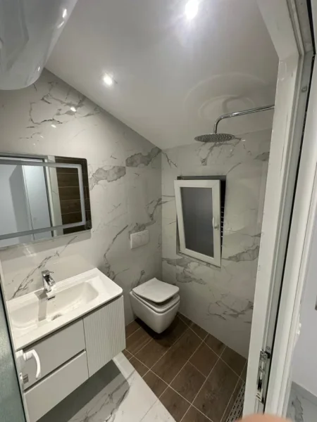 Tirane, jepet me qera apartament 1+1+Aneks+Ballkon Kati 3, 70 m² 500 € 