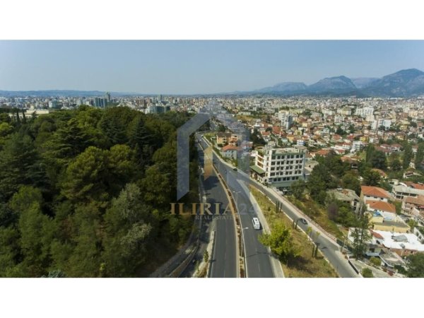 Tirane, shitet apartament 2+1+Ballkon Kati 2, 103 m² (Rruga e Elbasanit)