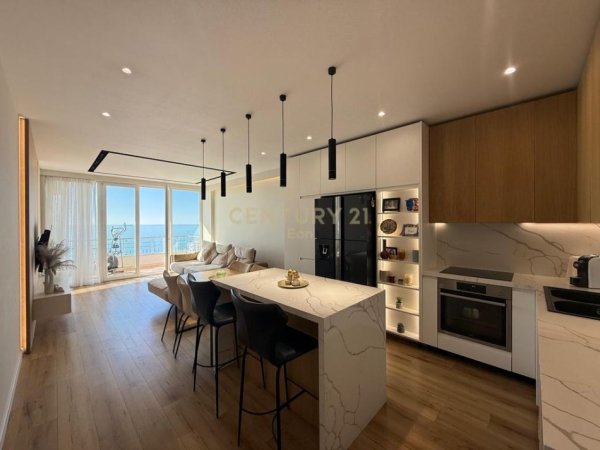 Durres, shitet apartament 2+1 Kati 8, 100 m² 350.000 € (Rruga Taulantia)