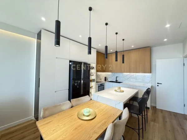 Durres, shitet apartament 2+1 Kati 8, 100 m² 350.000 € (Rruga Taulantia)