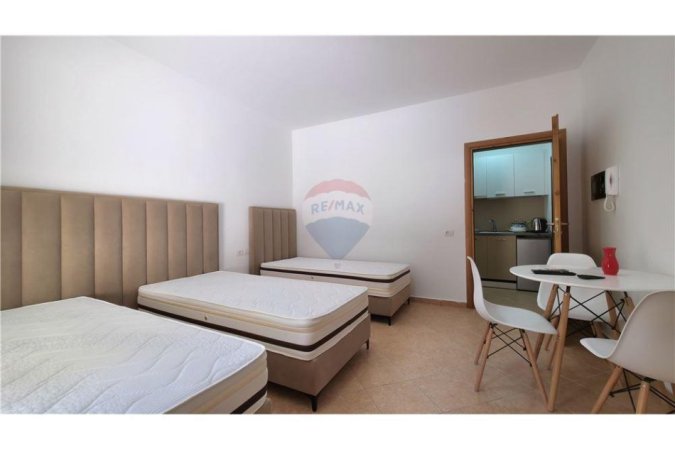 Vlore - Lungomare, shitet garsonier 1+1 Kati 1, 61 m² 73.000 € (Ujë i Ftohtë Lungo Mare, Vlorë)