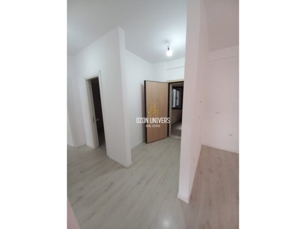 Tirane, jepet me qera Ambient Biznesi, Kati 2, 107 m² 500 € (Green City Residence Tirana, Albania)