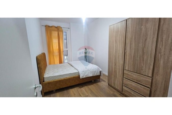 Tirane, jepet me qera apartament 1+1 , 60 m² 550 € (Rruga Don Bosko,)
