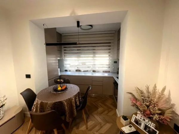 Tirane, shitet apartament 2+1 Kati 2, 78 m² 128.000 € (ALLIAS)