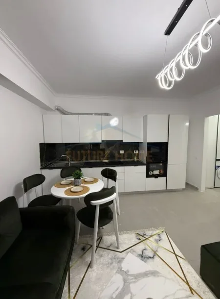 Shkembi Kavajes, shitet apartament 1+1 Kati 1, 56 m² 77.000 €