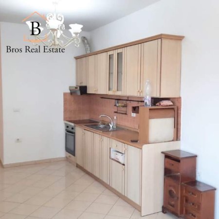 Tirane, jepet me qera apartament 2+1+BLK Kati 7, 82 m² 45.000 Leke