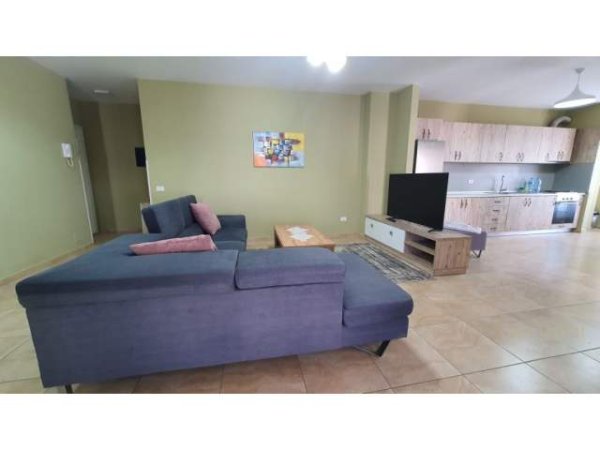 Tirane, ofert apartament Kati 8, 105 m² 600 Euro (Kompleksi Magnet Tirana, Albania)