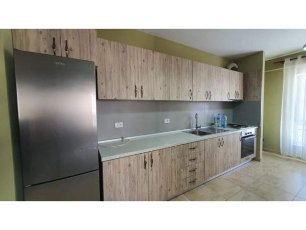 Tirane, ofert apartament Kati 8, 105 m² 600 Euro (Kompleksi Magnet Tirana, Albania)