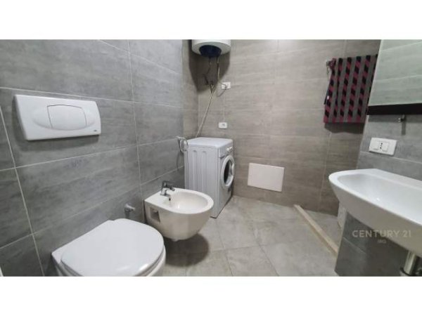 Tirane, ofert apartament Kati 8, 105 m² 600 Euro (Kompleksi Magnet Tirana, Albania)