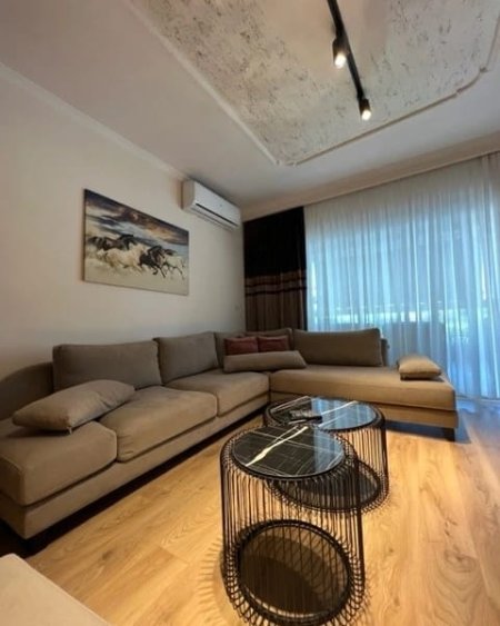 Tirane, shitet apartament 2+1 Kati 4, 90m² 120.000 Euro (Shkoze)