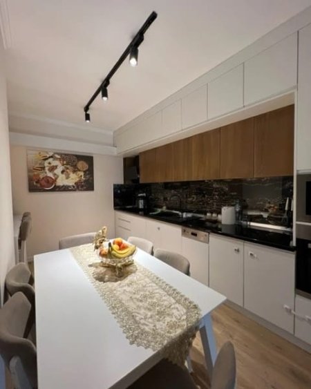 Tirane, shitet apartament 2+1 Kati 4, 90m² 120.000 Euro (Shkoze)