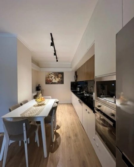 Tirane, shitet apartament 2+1 Kati 4, 90m² 120.000 Euro (Shkoze)
