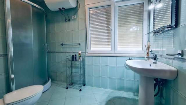 Tirane, jepet me qera apartament 2+1+BLK Kati 5, 135 m² 750 Euro (Myslym shyri)