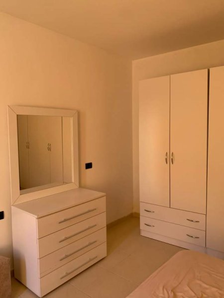 Tirane, jepet me qera apartament 1+1+BLK Kati 2, 65 m² 40.000 Leke (prane Viles Gold)