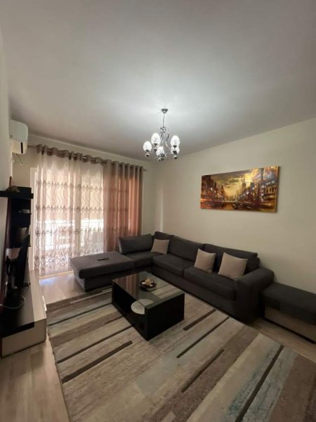 Tirane, ofert apartament Kati 8, 98 m² 390 Euro (RRUGA TOM PLEZHA)