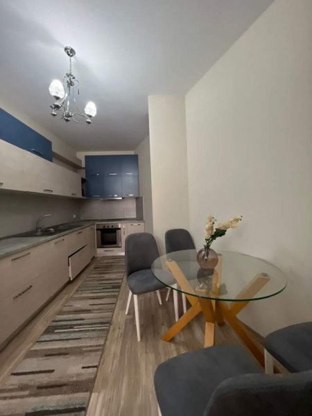 Tirane, ofert apartament Kati 8, 98 m² 370 Euro (Teodor Keko)