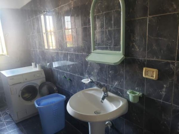 Tirane, jepet me qera Vile 2+1+BLK Kati 2, 100 m² 43.000 Leke (Prane shkolles Dhora leka)