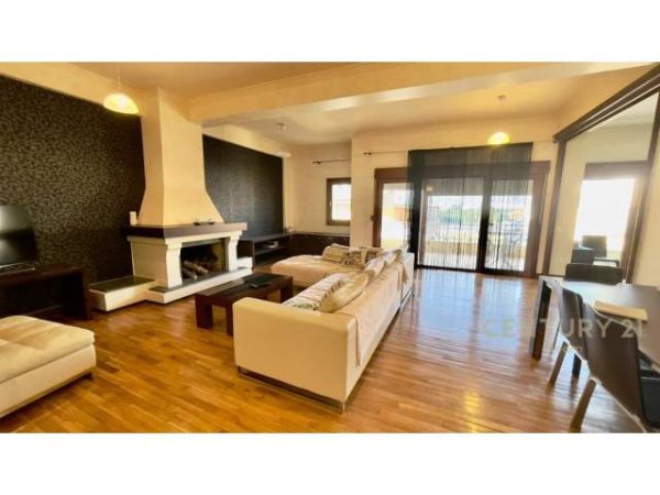 Tirane, ofert apartament Kati 3, 156 m² 900 Euro (Rruga Peti Tirana, Albania)