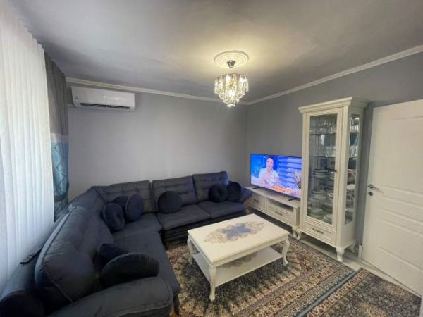 Tirane, jepet me qera apartament 1+1+BLK Kati 2, 60 m² 580 Euro (Tregu Elektrik)