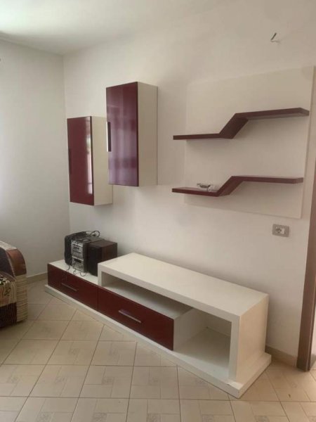 Tirane, jepet me qera shtepi 1+1+BLK Kati 1, 102 m² 35.000 Leke (Artan Lenja)