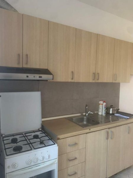 Tirane, jepet me qera shtepi 1+1+BLK Kati 1, 102 m² 35.000 Leke (Artan Lenja)