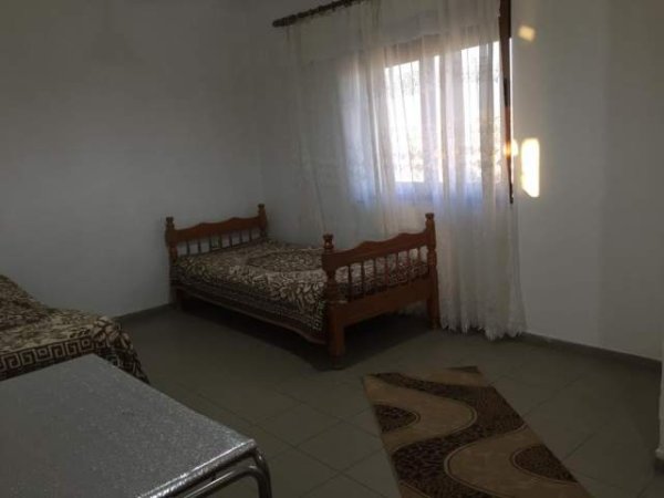 Tirane, jepet me qera Penthouse 2+1+A+BLK Kati 6, 100 m² 350 Euro (Riza cerova)