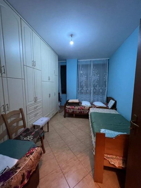 Tirane, jepet me qera apartament 104 m² 500 Euro (21 dhjetori)
