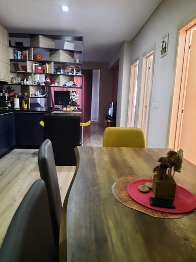 Tirane, jepet me qera apartament 107 m² 35000Leke Fresk