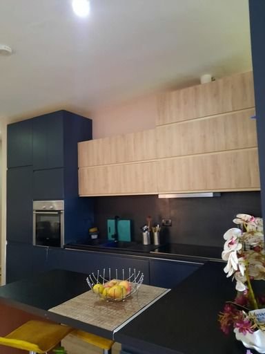 Tirane, jepet me qera apartament 107 m² 35000Leke Fresk