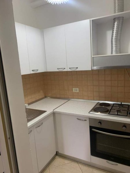 Tirane, jepet me qera apartament 2+1+BLK Kati 2, 95 m² 40.000 Leke (Don Bosko)