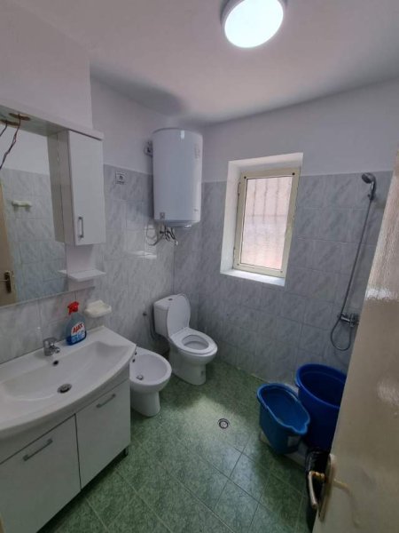 Tirane, jepet me qera apartament 2+1+BLK Kati 3, 70 m² 40.000 Leke (Shkolla e Baletit)
