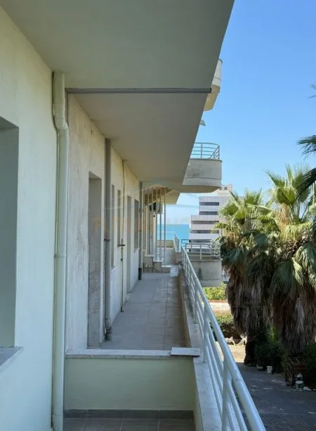 Shkembi Kavajes, shitet apartament 1+1 Kati 1, 56 m² 77.000 €