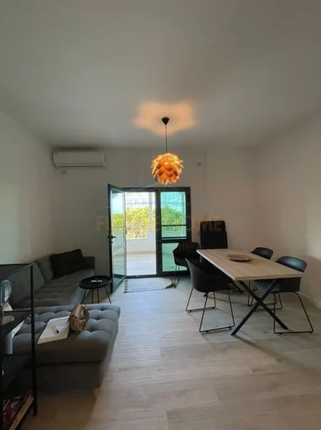 Golem, shitet apartament 2+1 Kati 4, 75 m² 150.000 € 