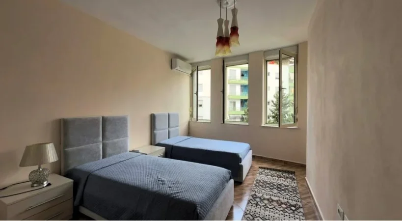 Tirane, shitet apartament 2+1 Kati 3, 117 m² 150.000 € (FRESKU)