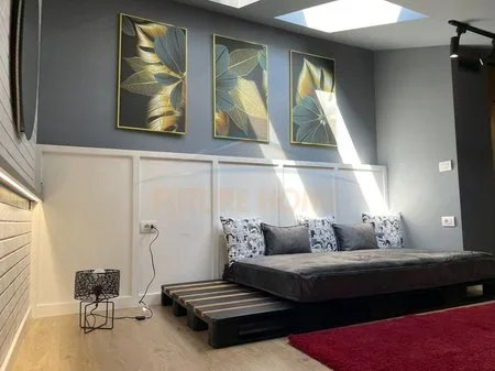 Tirane, jepet me qera apartament 2+1 Kati 3, 76 m² 900 € (Pallati I Brigadave)