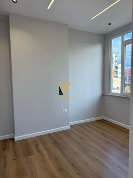 Tirane, shitet apartament 1+1+Ballkon Kati 4, 50 m² 88.000 € (ASTIR)