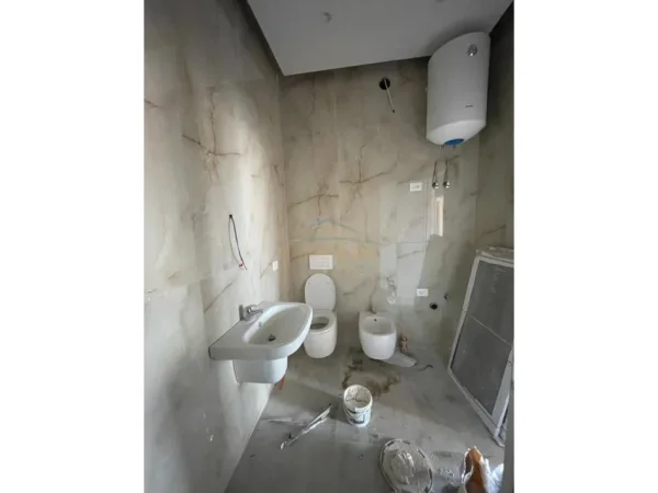 Tirane, shitet apartament 2+1+2+Ballkon Kati 6, 121 m² 320.000 € (Vasil Shanto, Spring Residence)