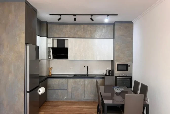 Tirane, jepet me qera apartament 2+1 Kati 8, 100 m² 1.250 € (Rruga Qemal stafa)