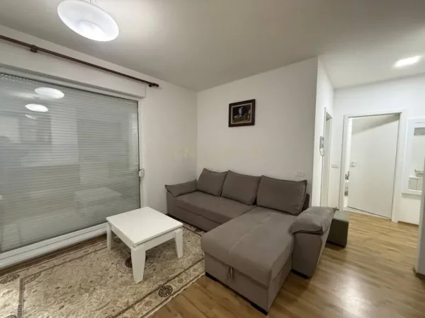 Tirane, jepet me qera apartament Kati 6, 500 € 