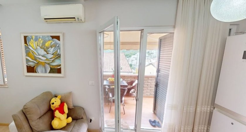 Tirane, shitet apartament , 142 m² 250.000 € (Liqeni i thate)