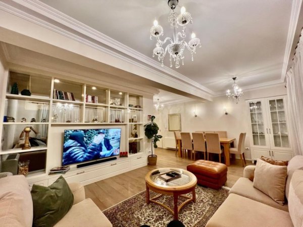 Tirane, jepet me qera apartament 2+1 Kati 3, 132 m² 1.250 € (Don Bosko)