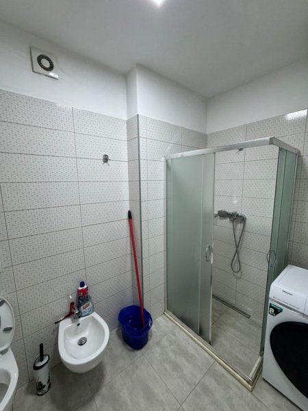 Tirane, jepet me qera apartament 1+1+Ballkon Kati 6, 60 m² 50.000 leke