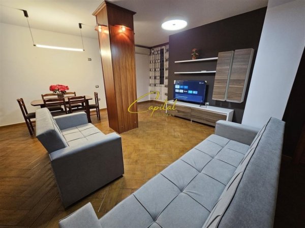 Tirane, jepet me qera apartament 3+1 Kati 3, 126 m² 800 € (RRUGA DRITAN HOXHA)