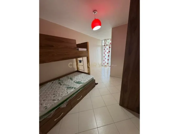 Tirane, jepet me qera apartament duplex 2+1 Kati 1, 110 m² 850 € (Kodra e Diellit)